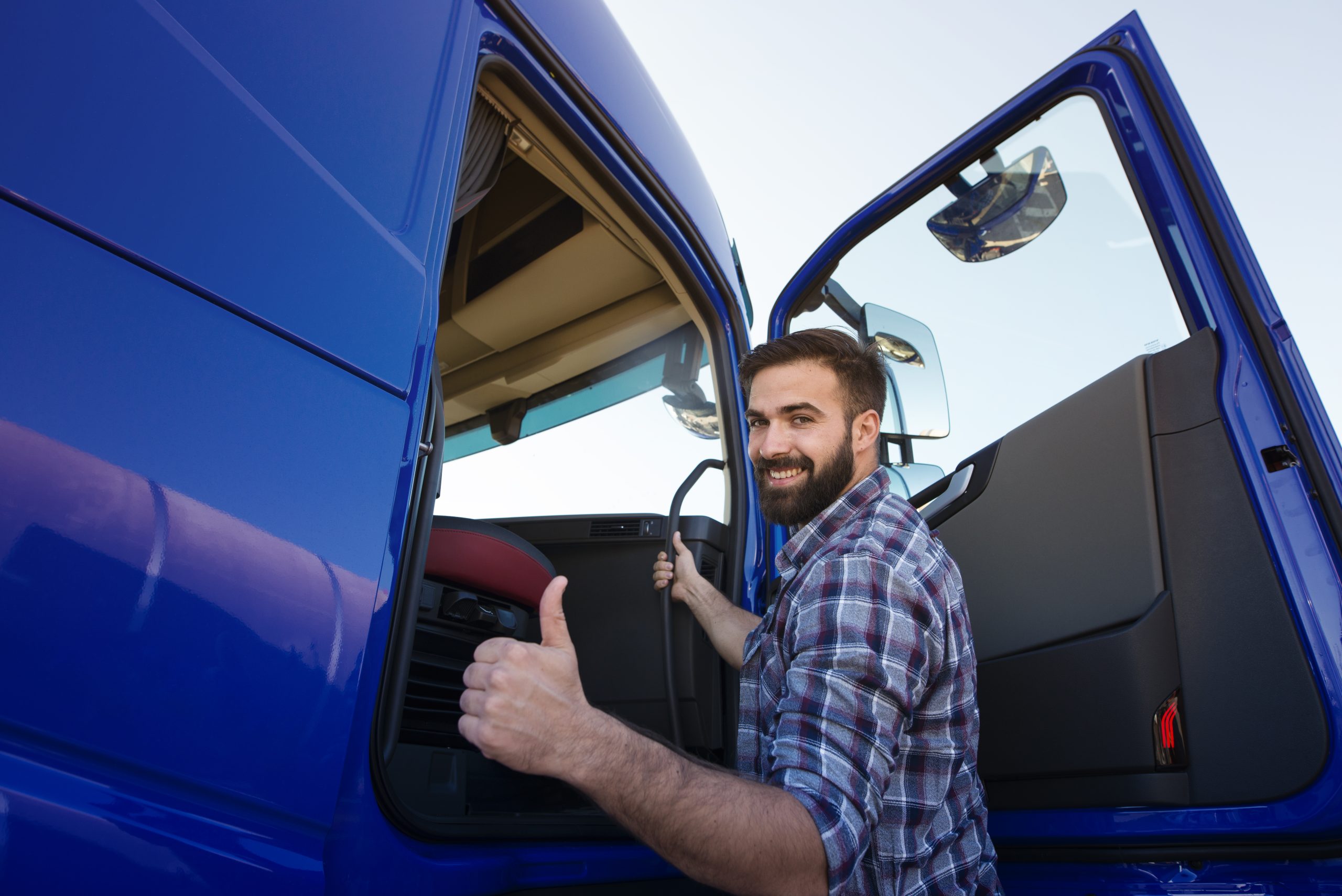 HGV Training Courses TrainHGV Train Recruitment lorry instructor HGV training in Cralwey