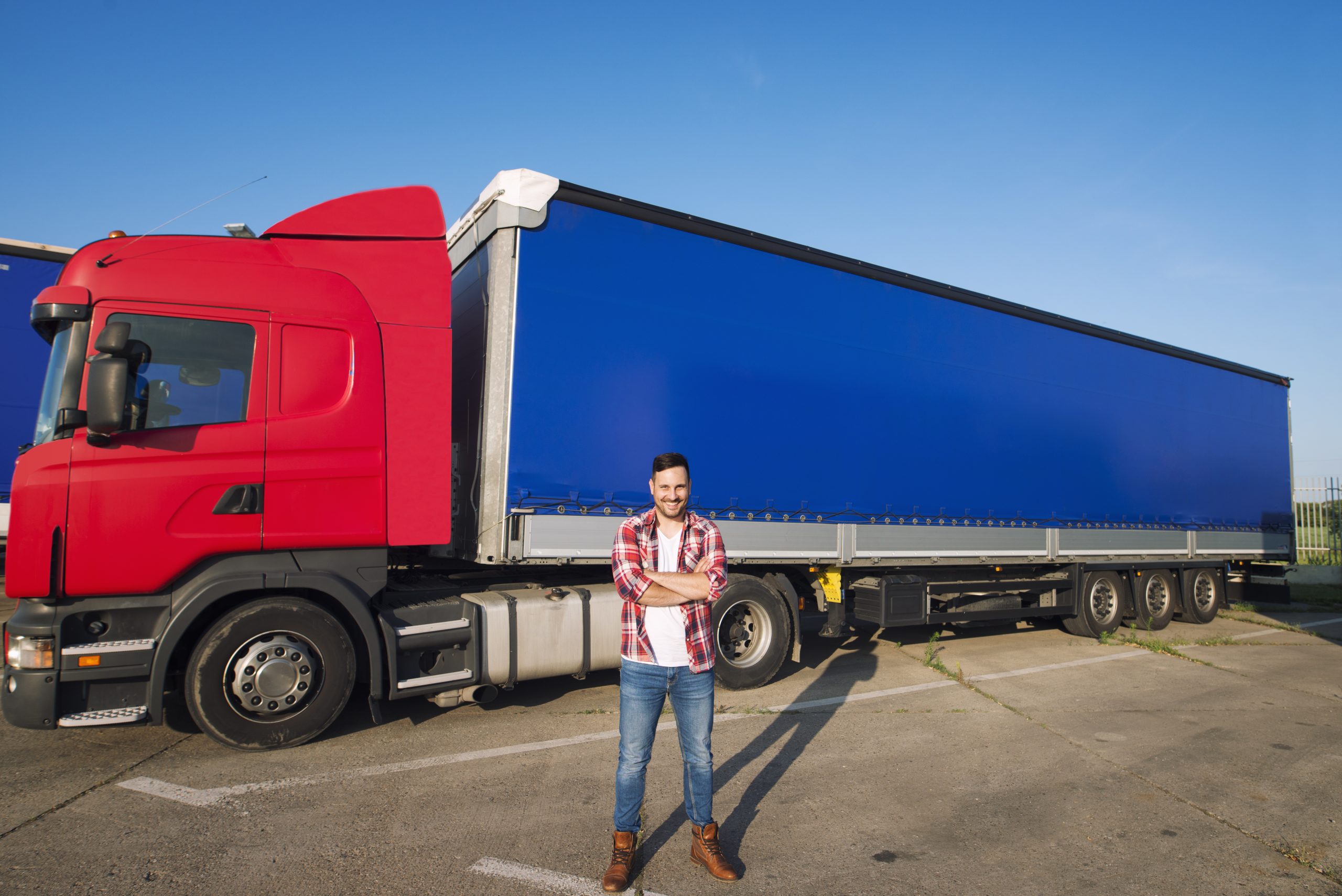 Male HGV Driver HGV Training in Swindon HGV Training for HGV driver Courses TrainHGV Train Recruitment lorry instructor HGV training and support